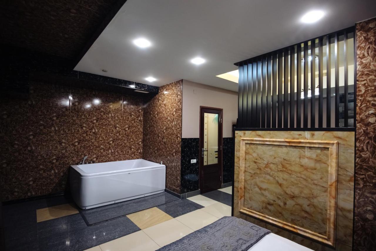 Golden Seconds Hotel Γιερεβάν Εξωτερικό φωτογραφία