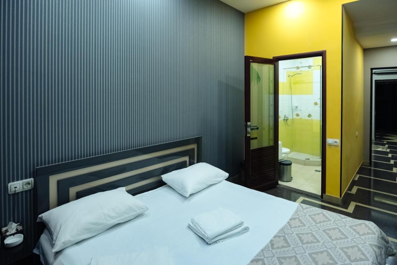 Golden Seconds Hotel Γιερεβάν Εξωτερικό φωτογραφία