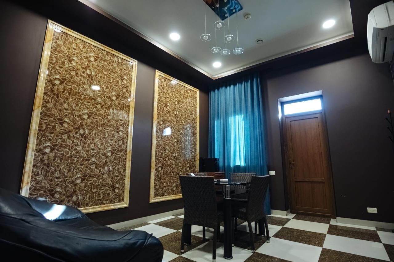 Golden Seconds Hotel Γιερεβάν Εξωτερικό φωτογραφία