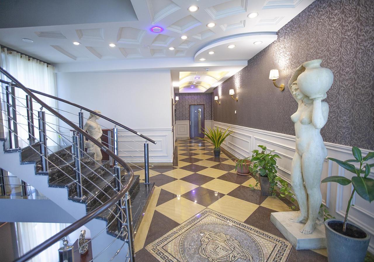 Golden Seconds Hotel Γιερεβάν Εξωτερικό φωτογραφία