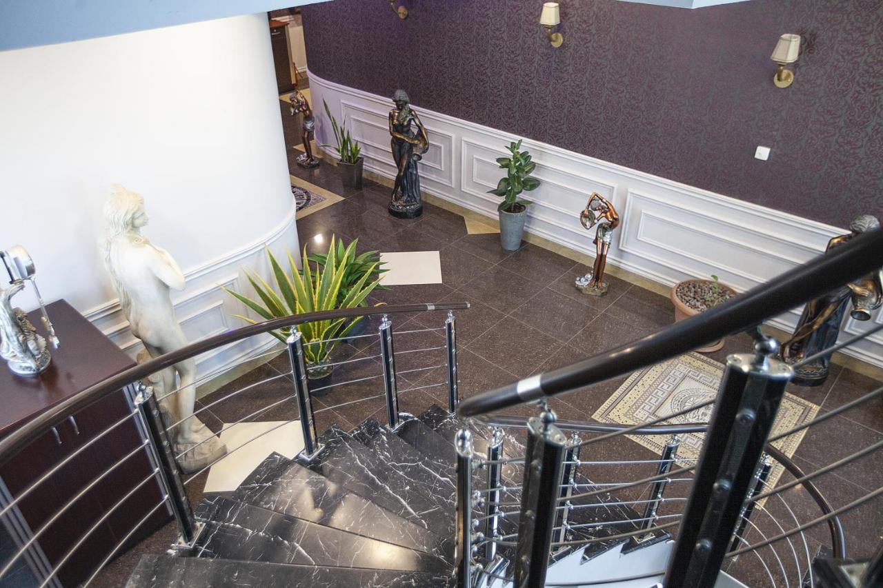 Golden Seconds Hotel Γιερεβάν Εξωτερικό φωτογραφία