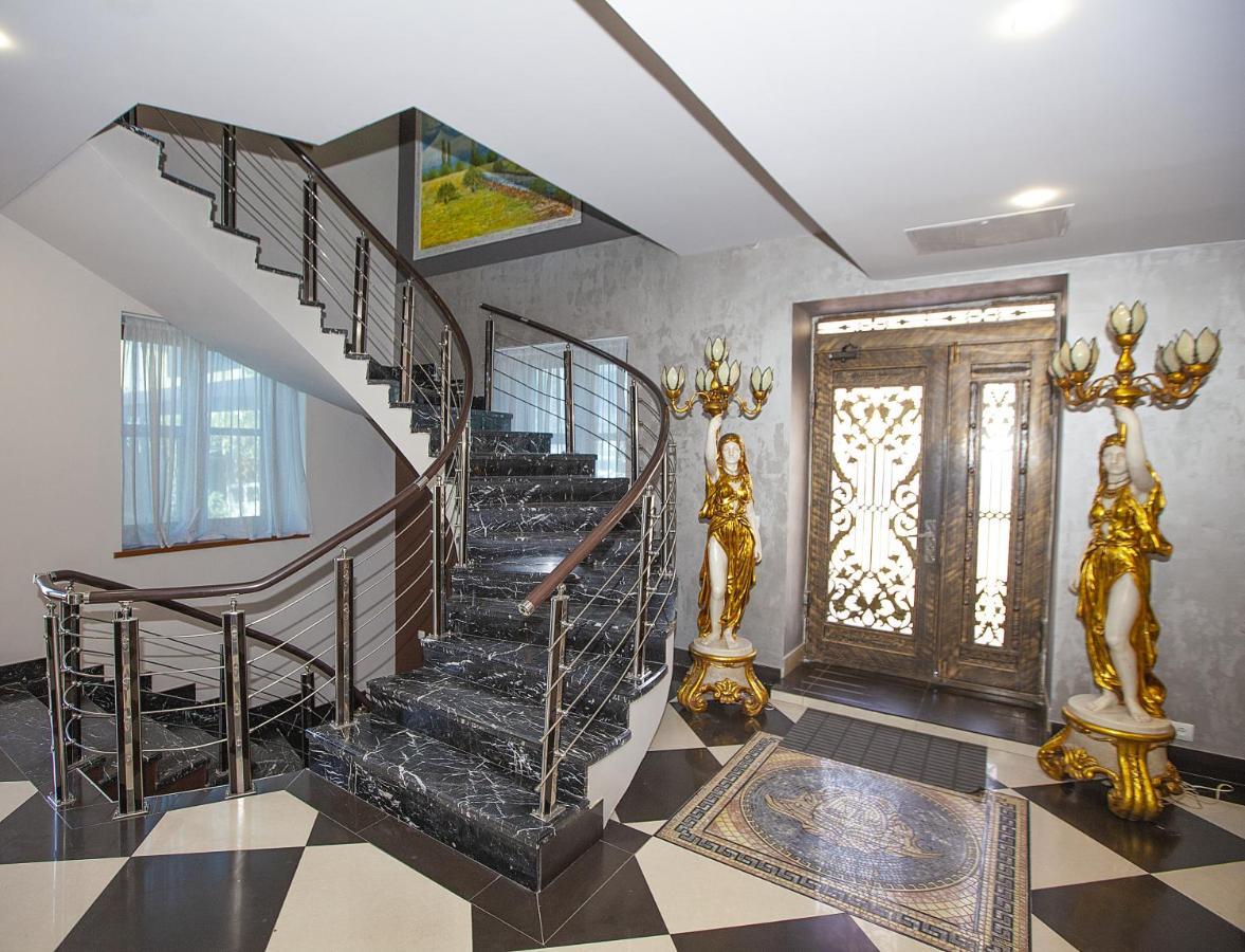Golden Seconds Hotel Γιερεβάν Εξωτερικό φωτογραφία