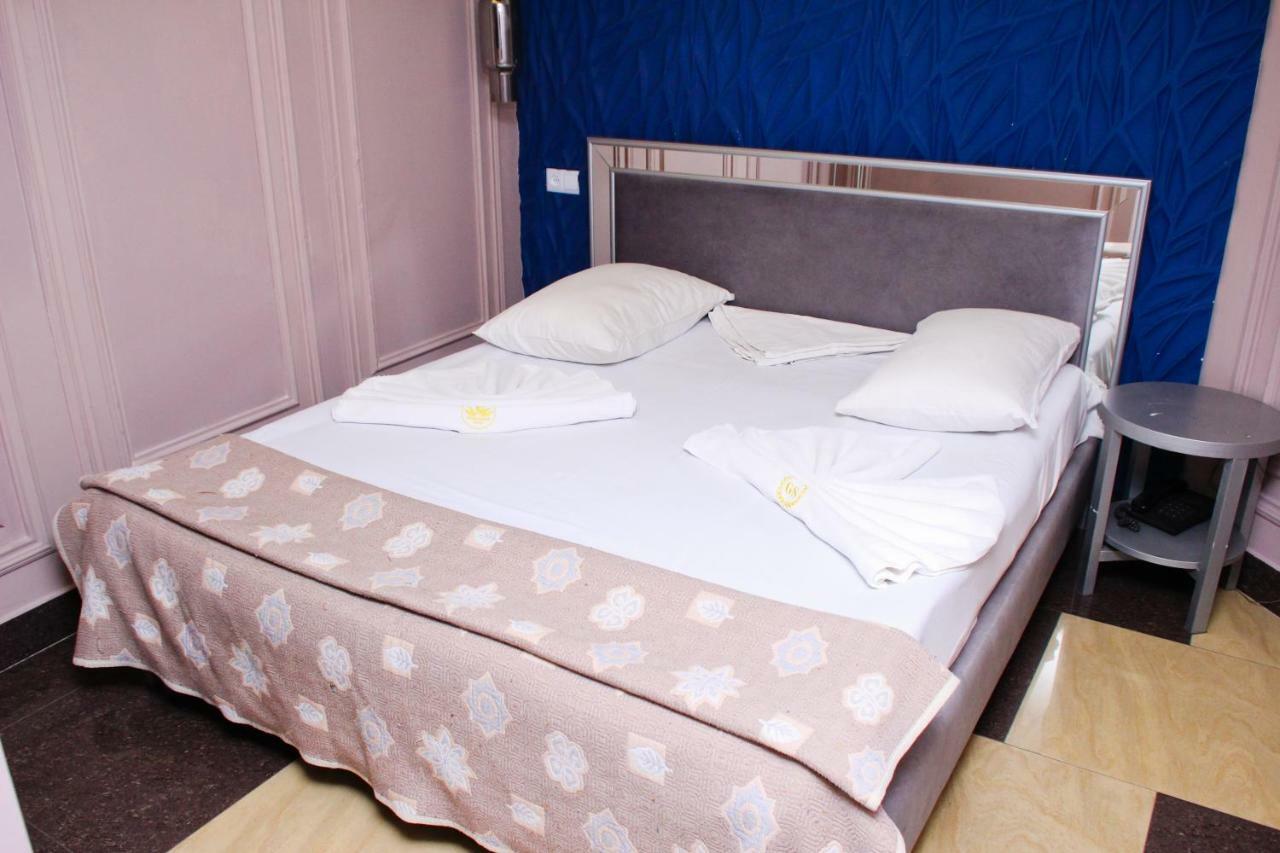 Golden Seconds Hotel Γιερεβάν Εξωτερικό φωτογραφία